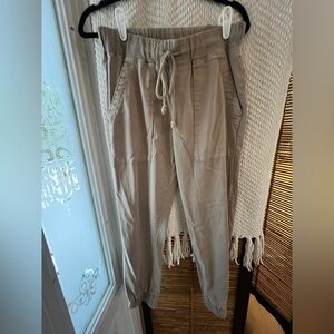 Cloth & Stone Tan jogger pants
